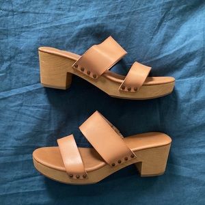 Universal Thread leather sandals